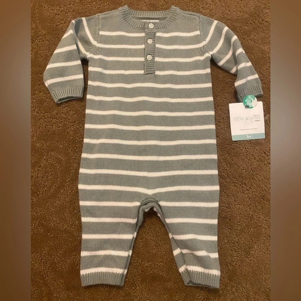 One Piece Onesie organic cotton Gray white striped New size 3 month 😊